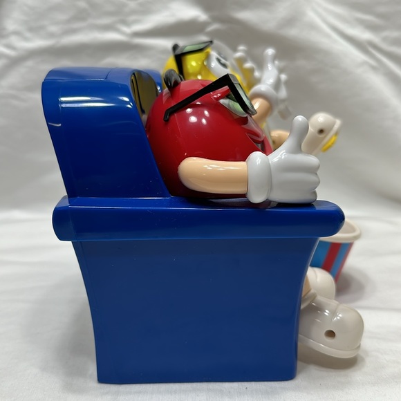 M & M candy dispenser - Picture 5 of 9